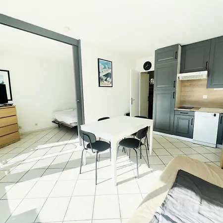 Port Vincent - Dans Avec Piscine Mae-1114 Διαμέρισμα *